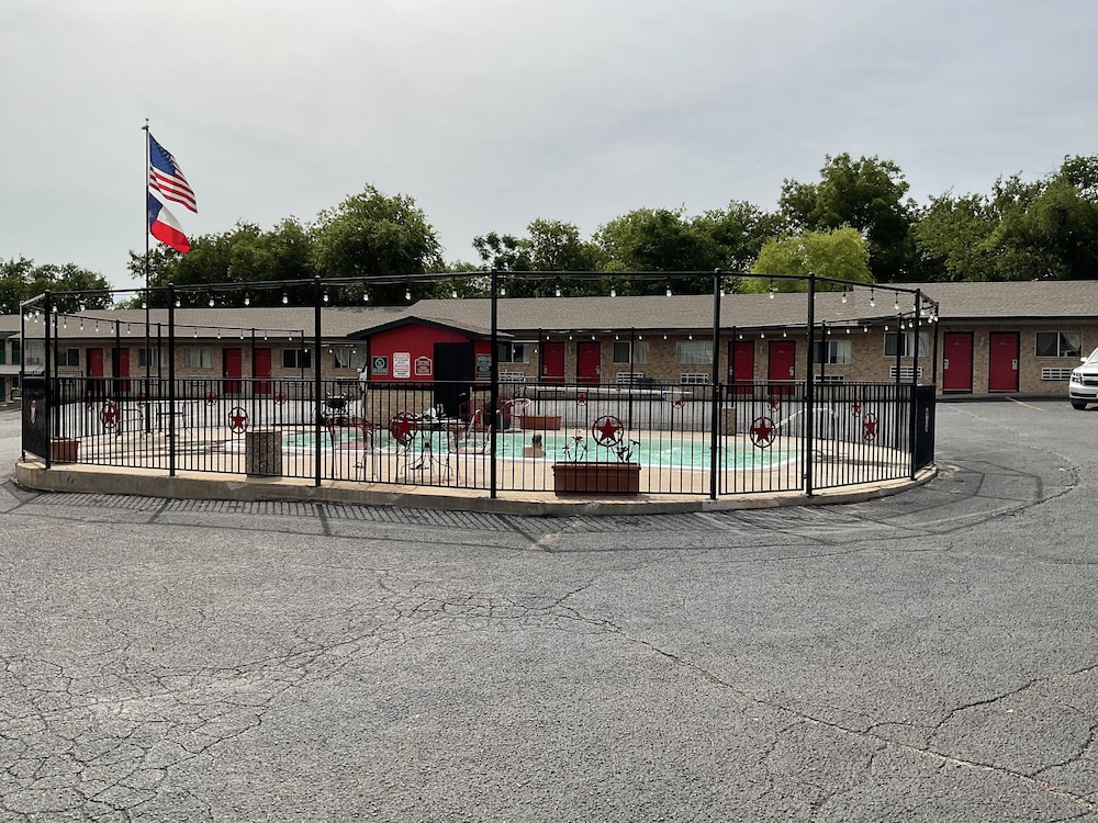Glen Rose Inn 10/17