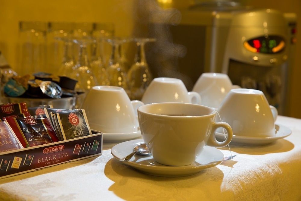 Barokk Hotel Promenad Gyor 11/24