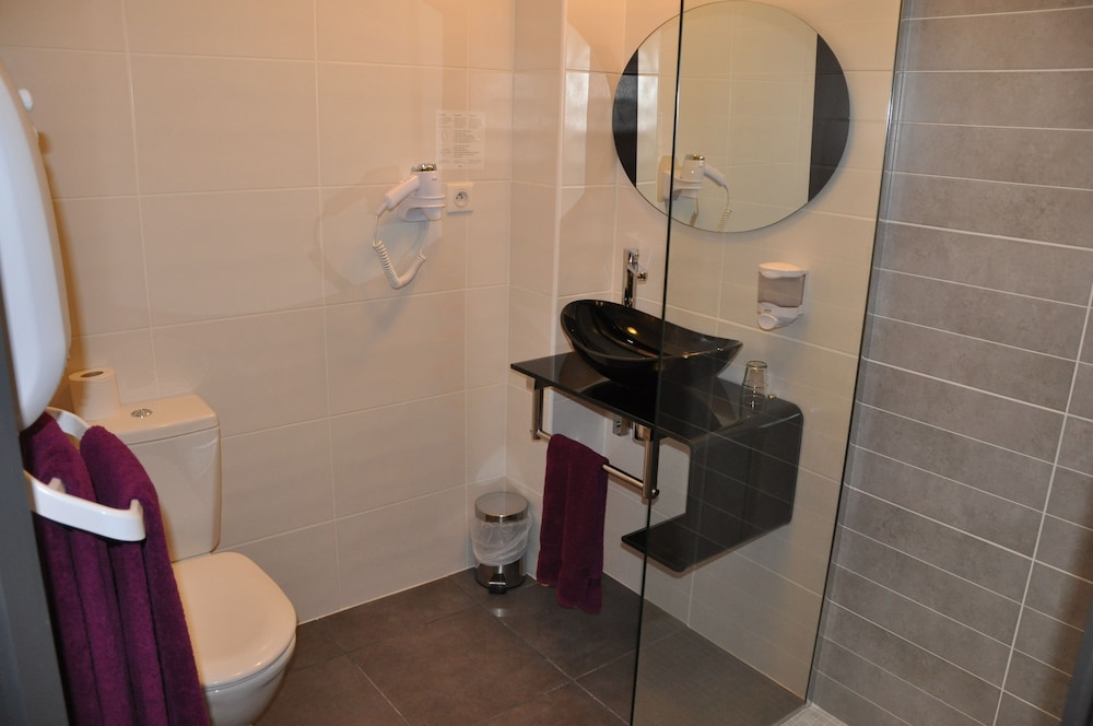 INTERHOTEL HOTEL DES ARTS 65/67