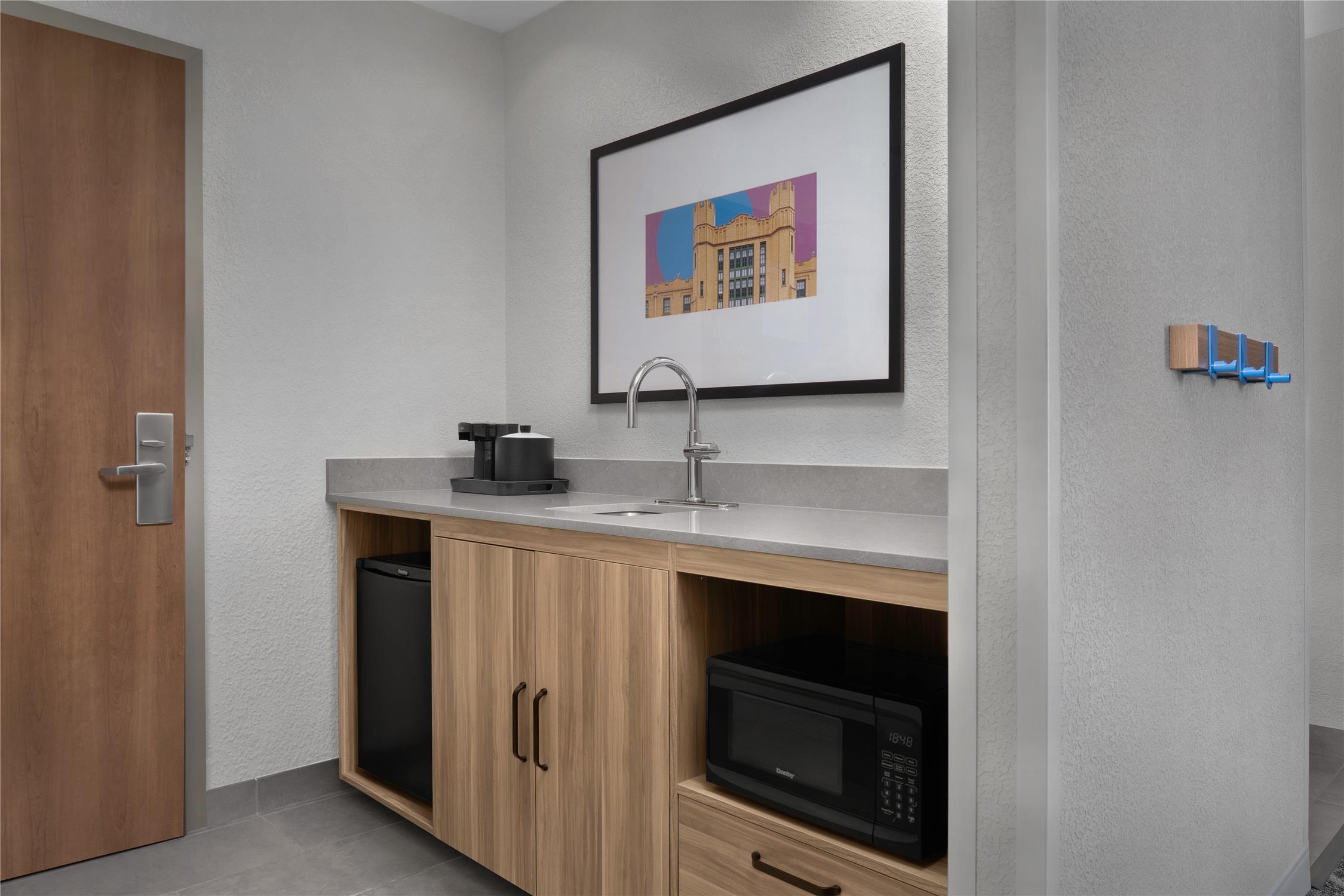 Hampton Inn And Suites Roswell 7/34