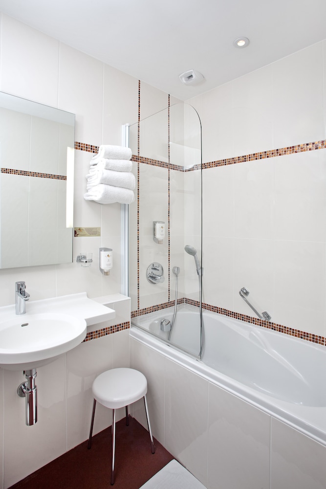 Citotel Arverna Vichy 49/50