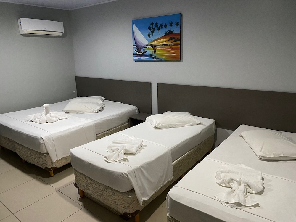 Aquarius Hotel 15/50