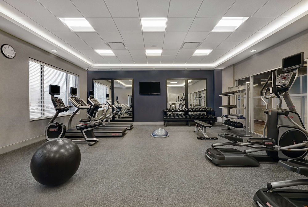 Hampton Inn Peterborough 30/40