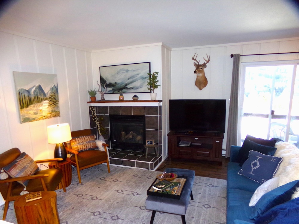 Blue River Condos 3 Bed 2 Bath 24/38