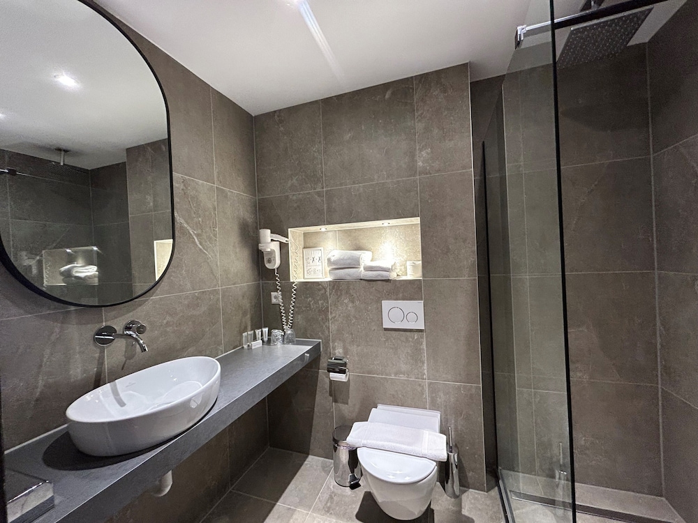 Xo Hotels Blue Square 63/65
