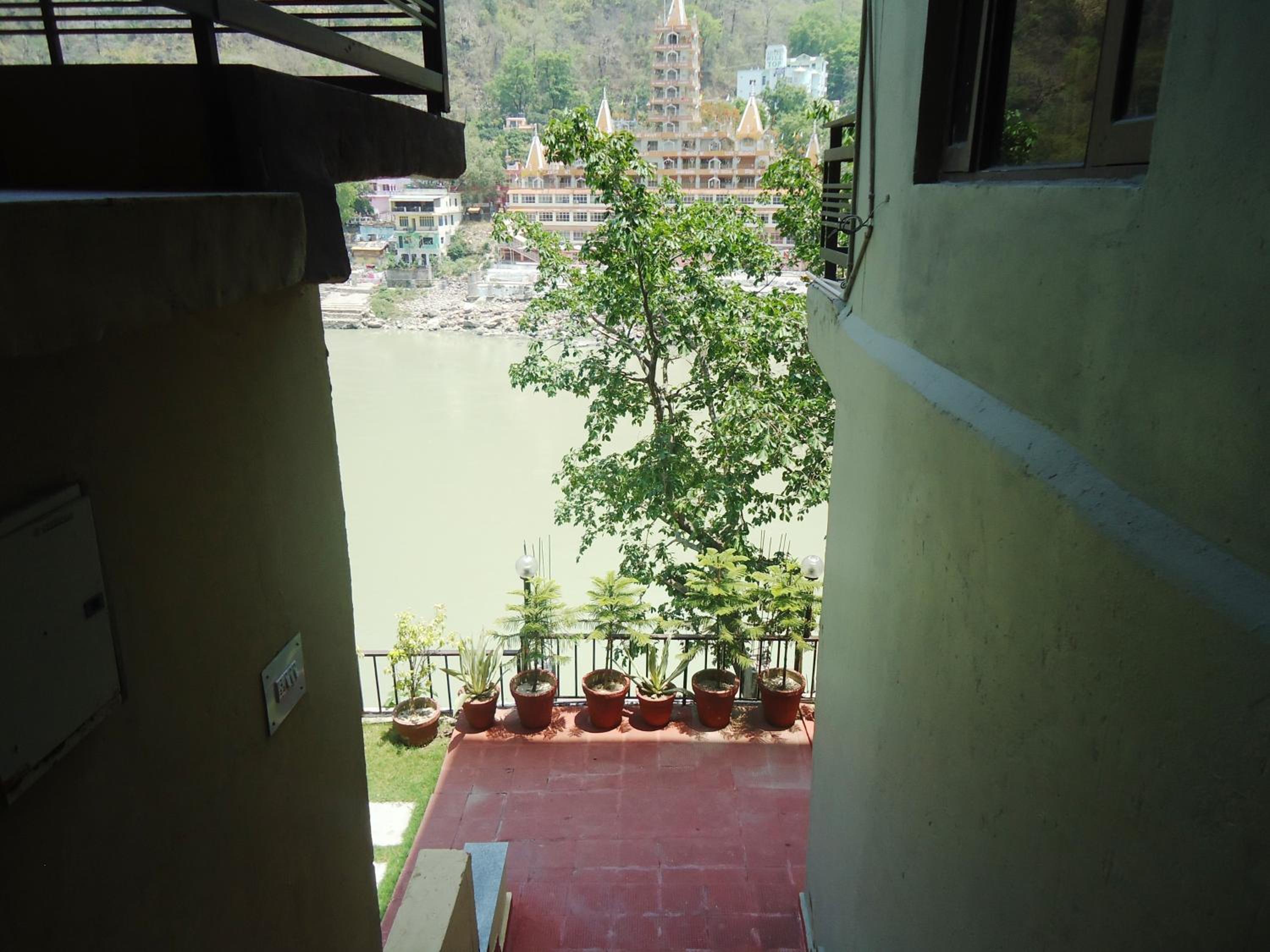 Kunwar Residency 31/31