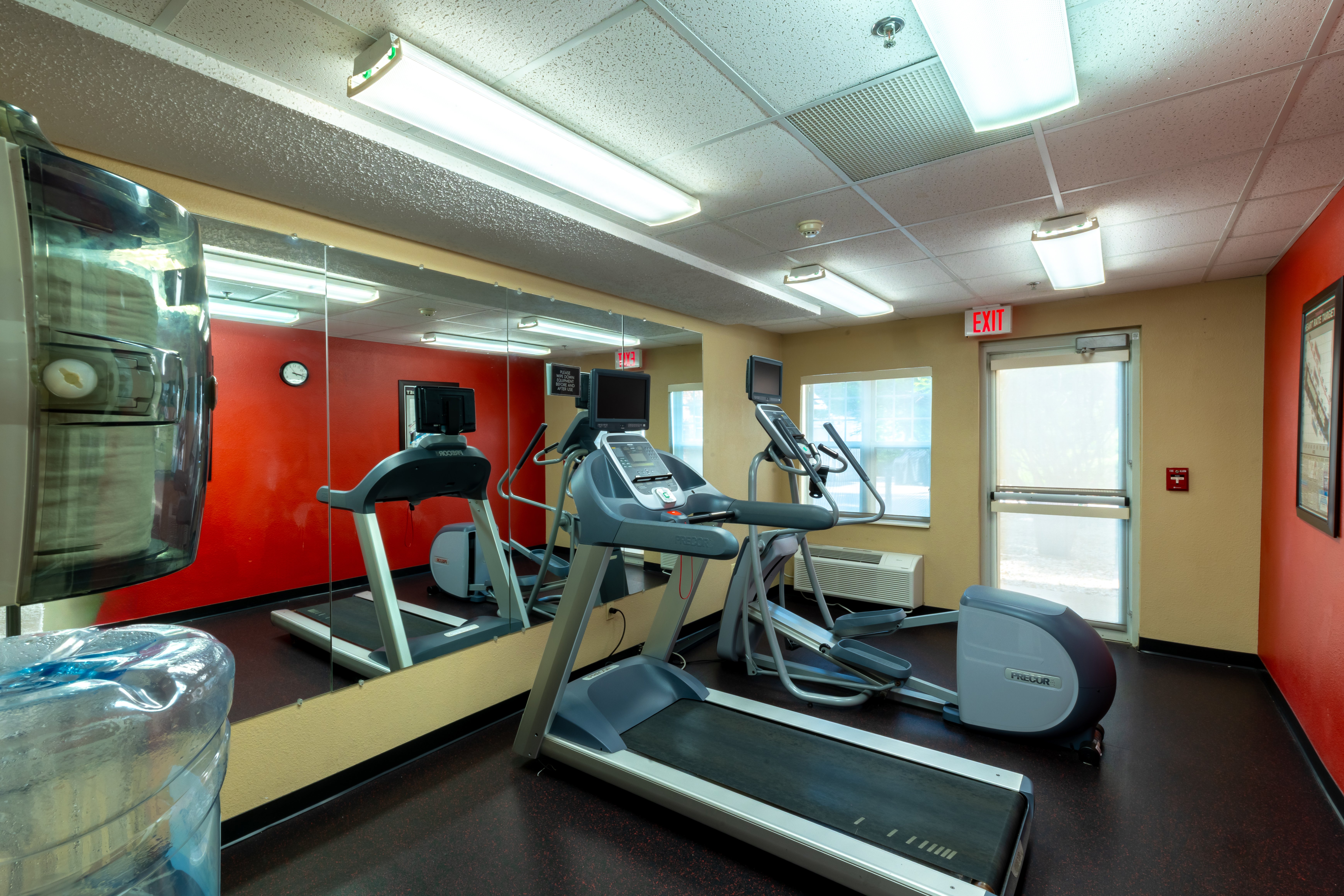TownePlace Suites Dallas Bedford 18/34