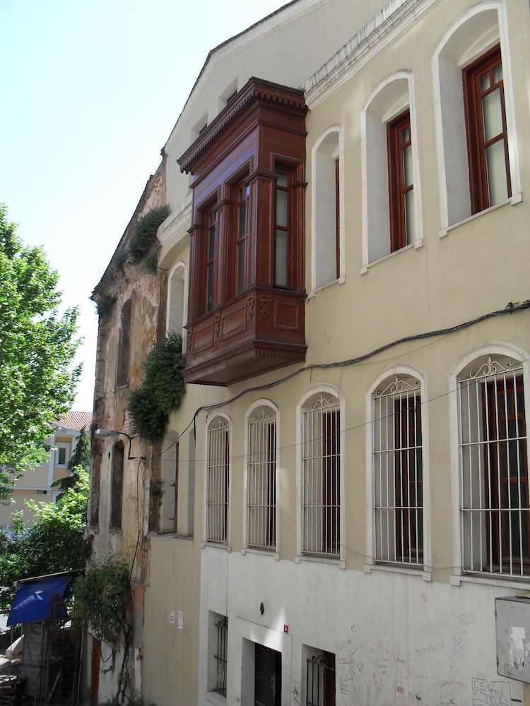 The Pashas House 5/44