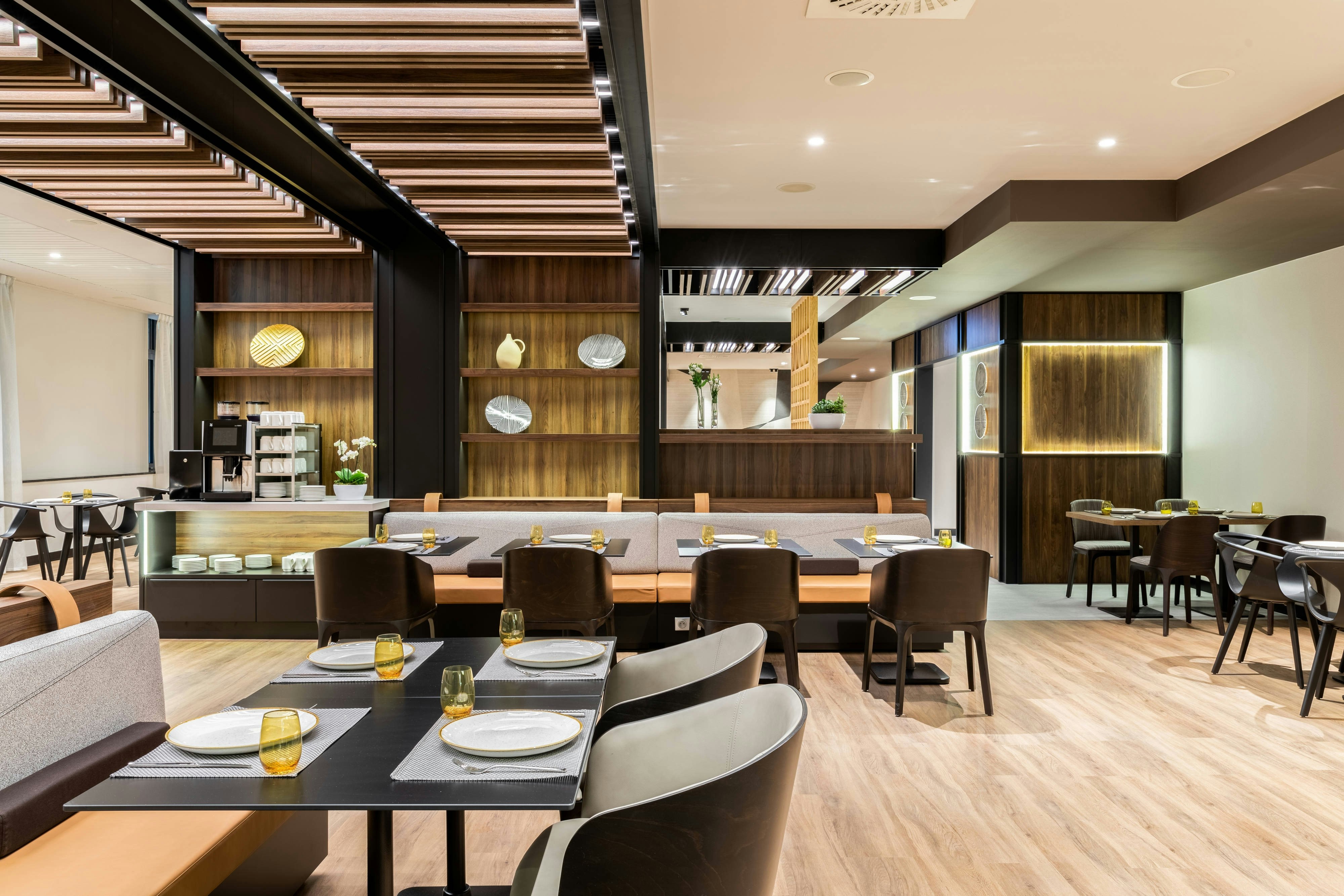 AC Hotel by Marriott Bratislava Old Town (ex Austria Trend Hotel) 25/40