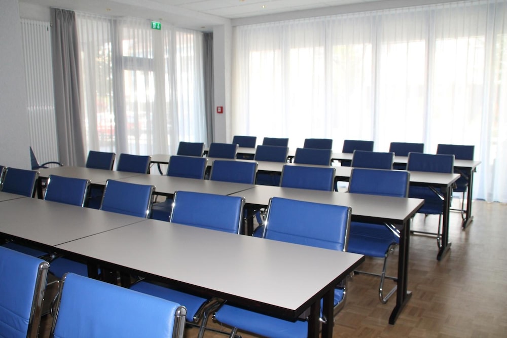 Trip Inn Hotel Zum Riesen 42/50