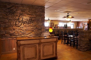 Northwest Inn 36/38