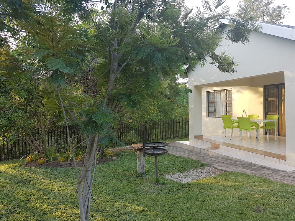 Sand River Cottages 38/45