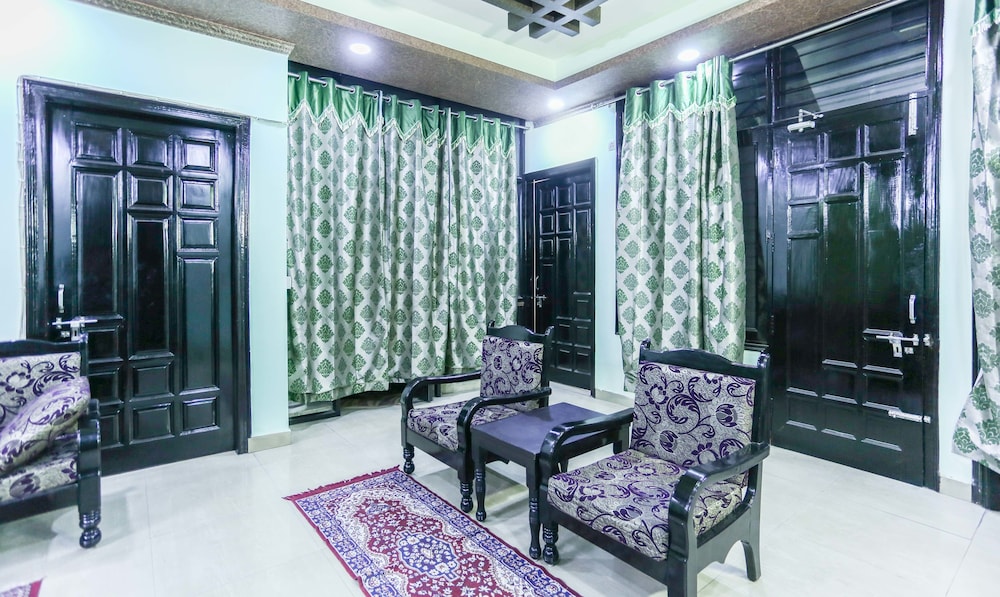 Royal Suites Kasauli 30/50