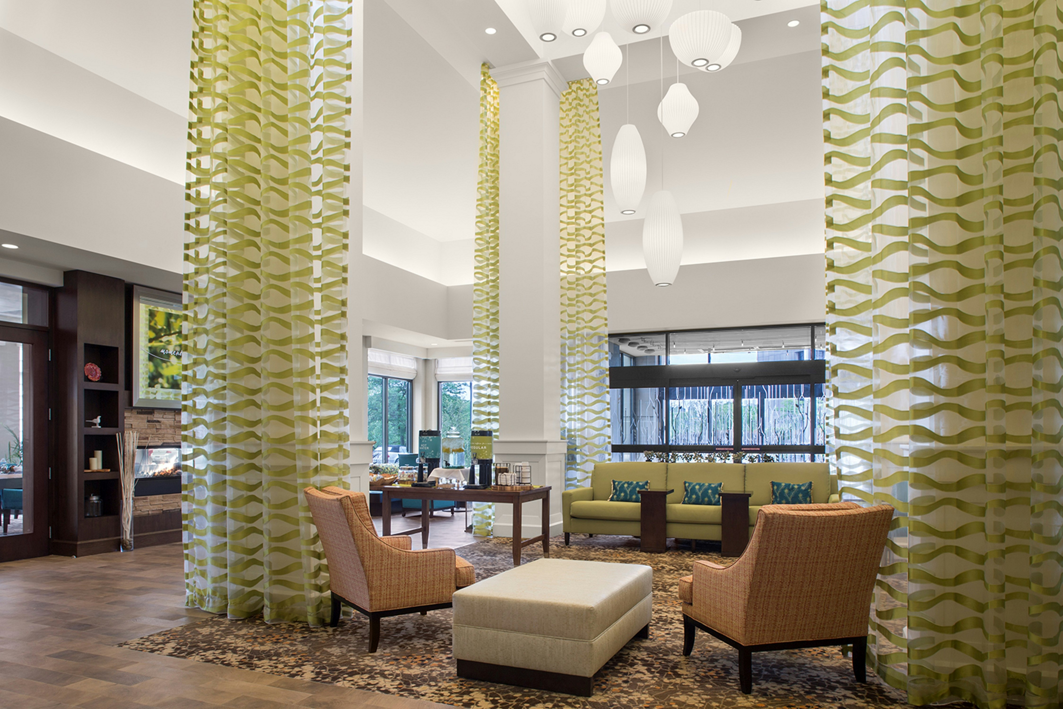 Hilton Garden Inn Akron 45/77
