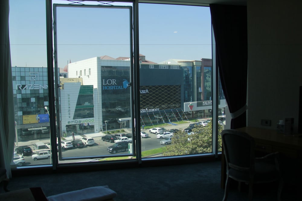 Sky Hotel Baku 16/29