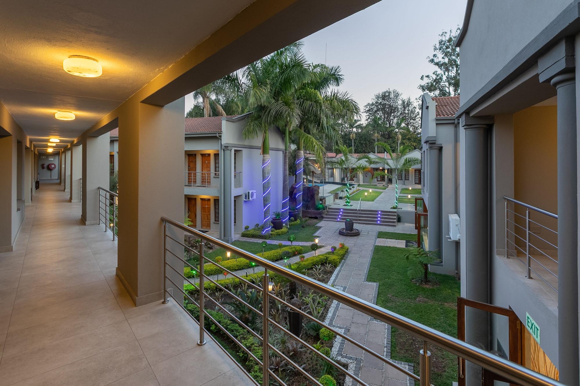 The Cycad Lodge & Chalets 44/50
