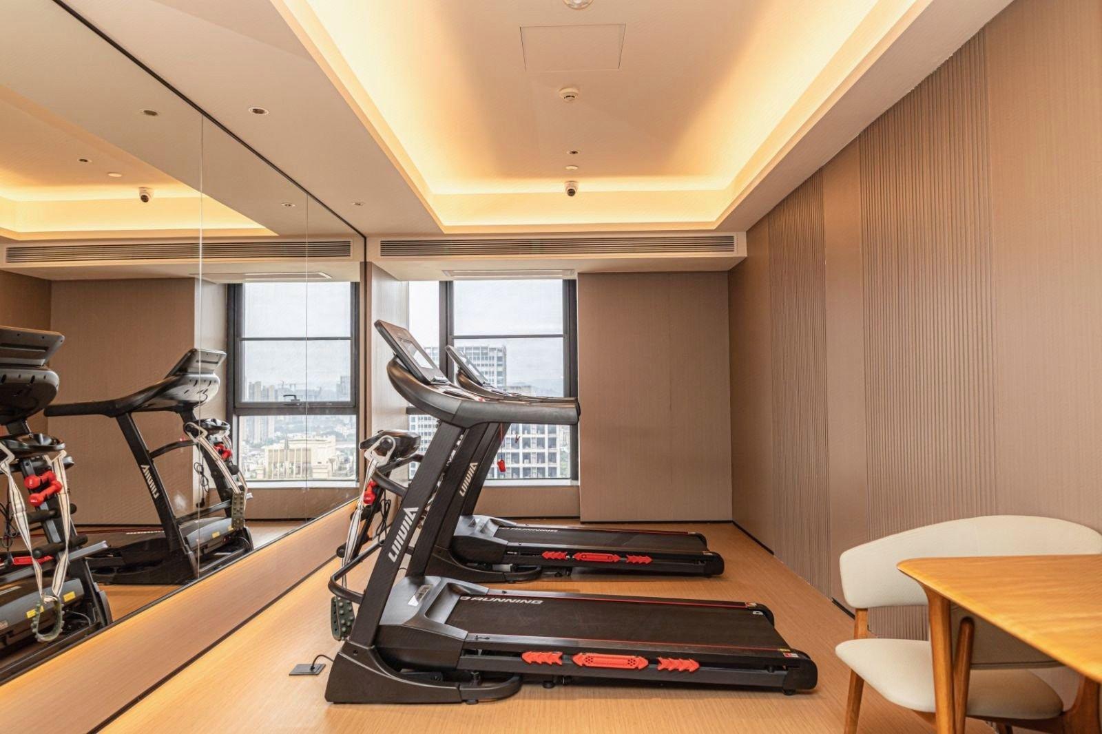 Xianze Hotel (Guangzhou North Railway Station Huadu Auto City Metro Station Branch) 33/40