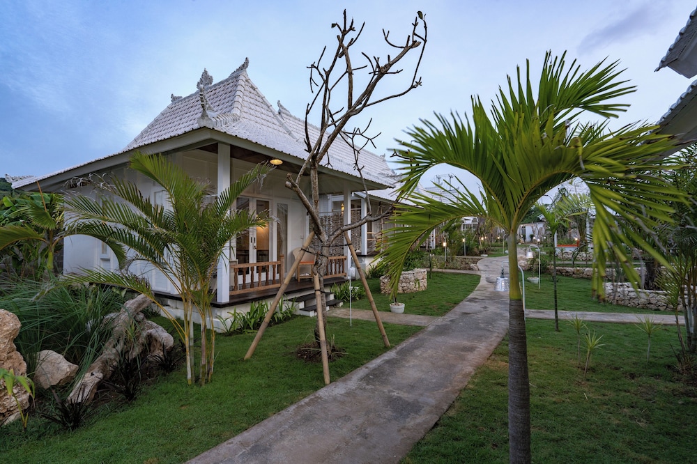 Paus Putih Hotel Lembongan 29/42