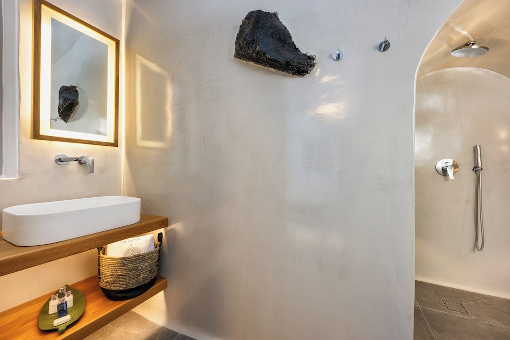 Eteoro Suites 47/50