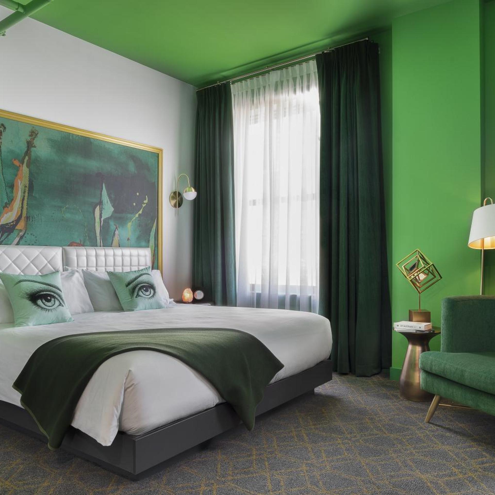 Green, King Bed