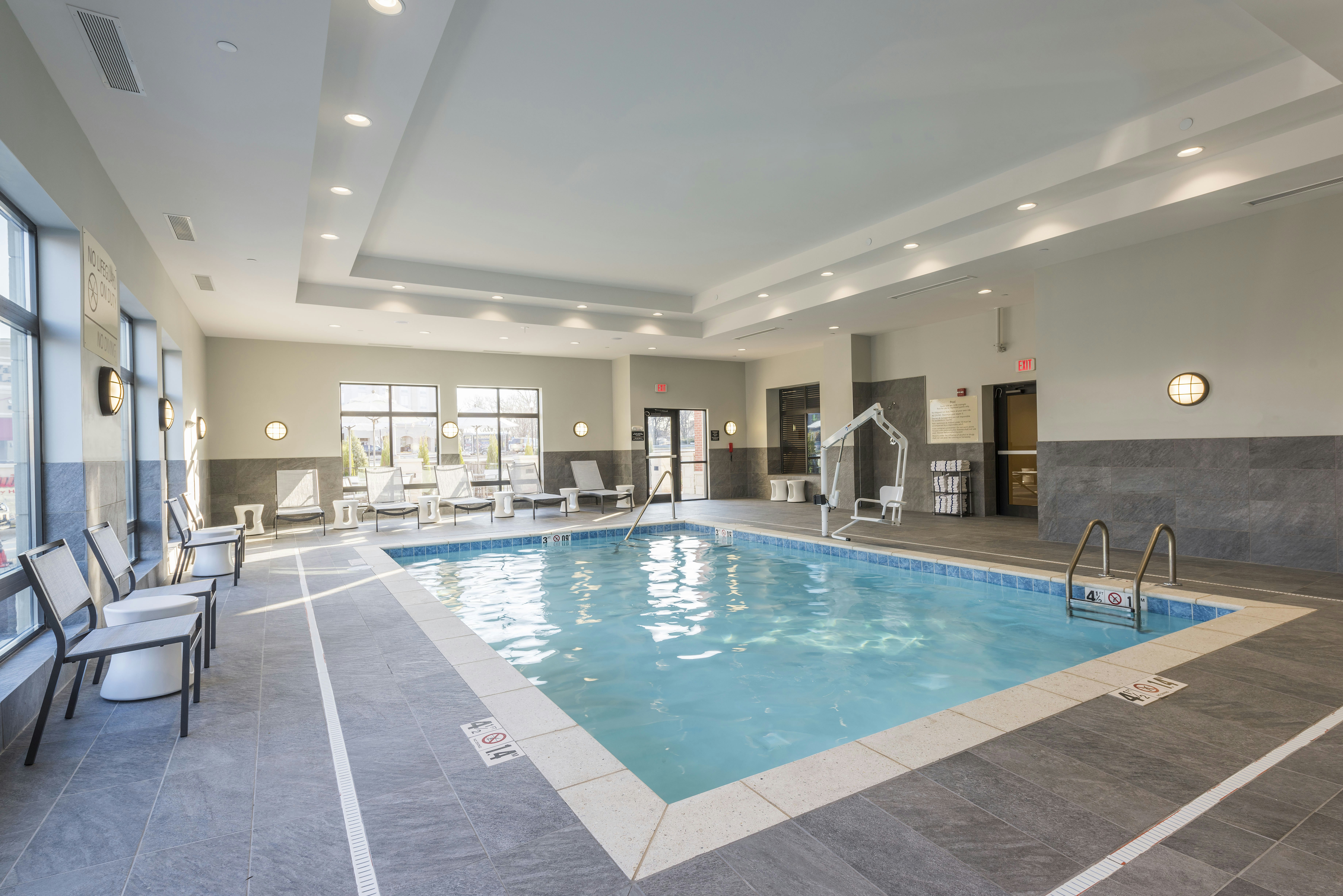 Hampton Inn Suites West Lafayette In 23/39