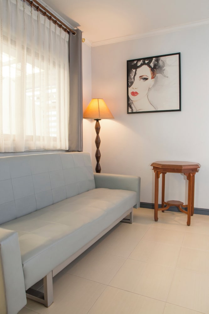 S Lodge Pattaya 23/45