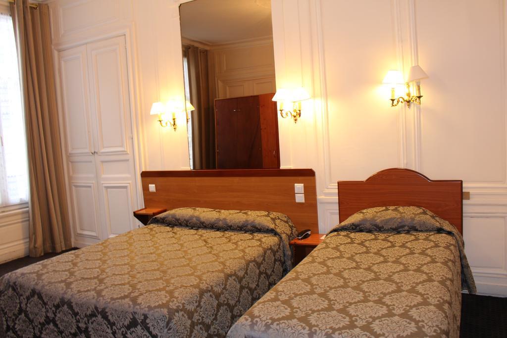 Hotel Montpensier Paris 8/23