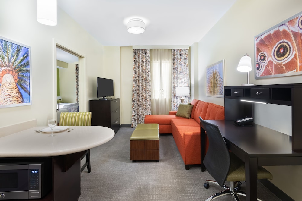 Staybridge Suites Miami International Airport 41/77