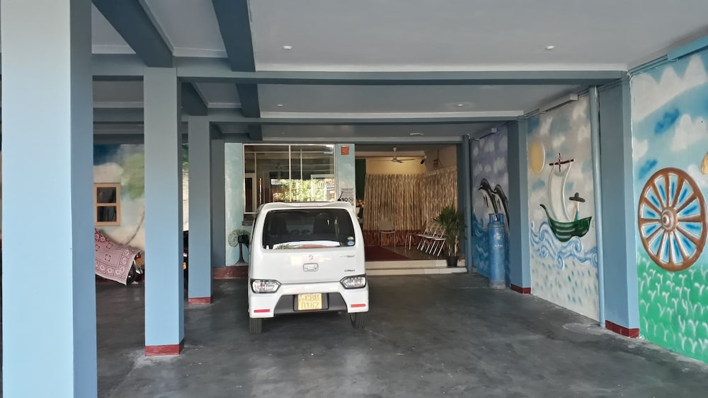 Kings Hotel Restaurant & Bar 8/41