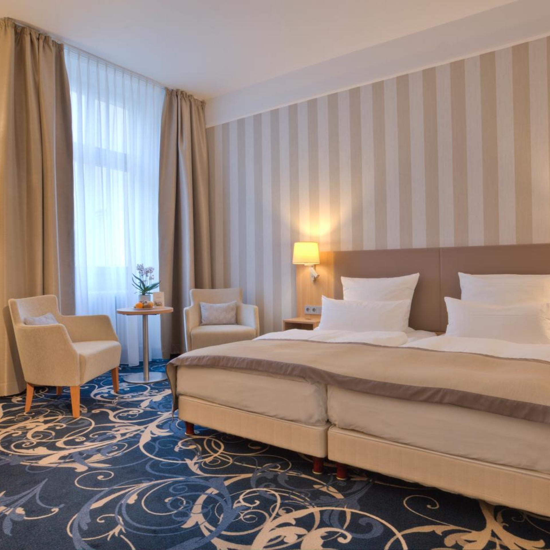 Room, Double Bed