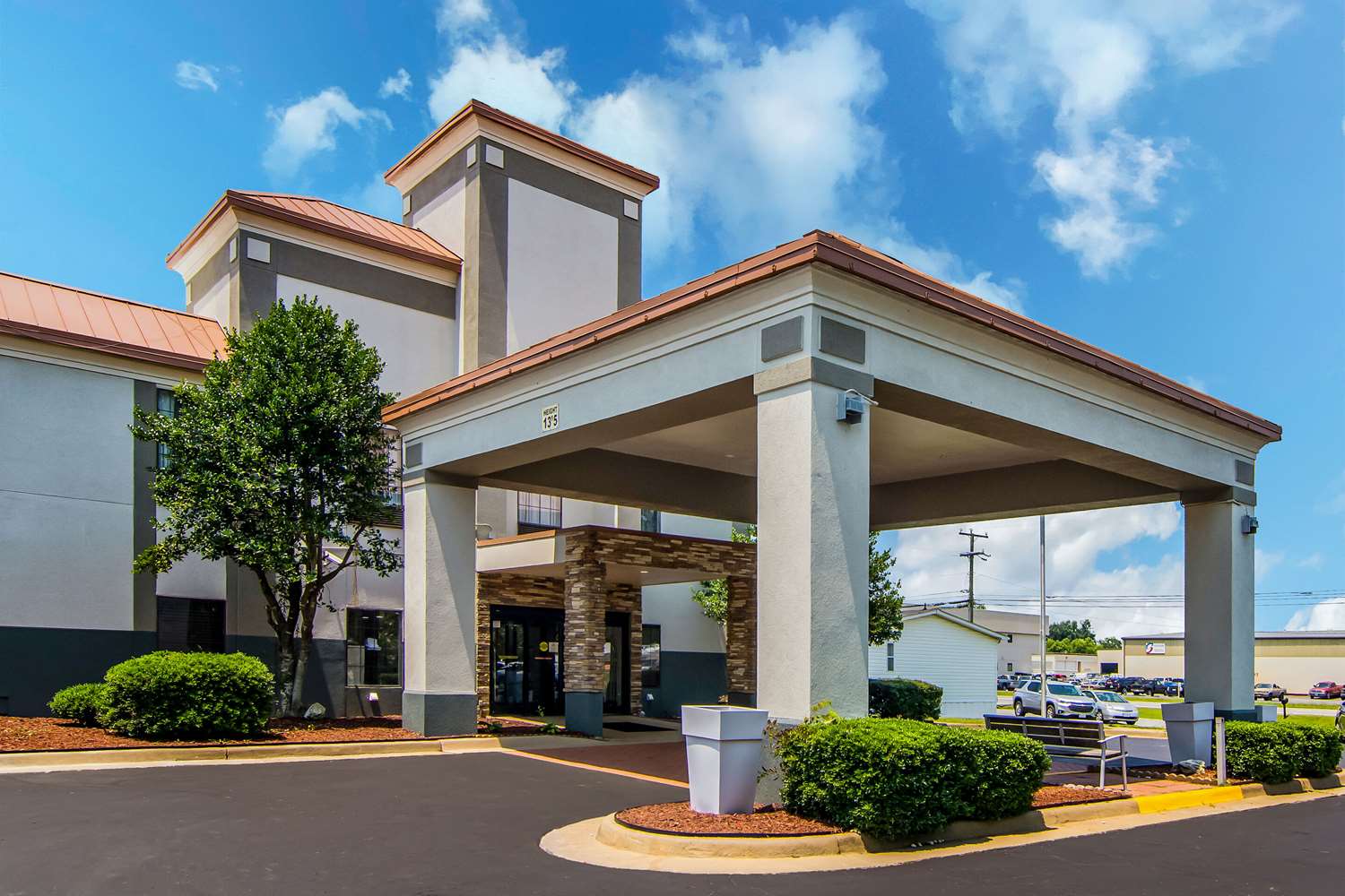 Clarion Pointe South Boston Danville East 2/34