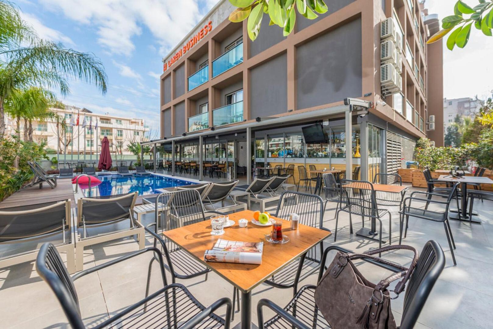 Laren Business Hotel And Spa 61/81
