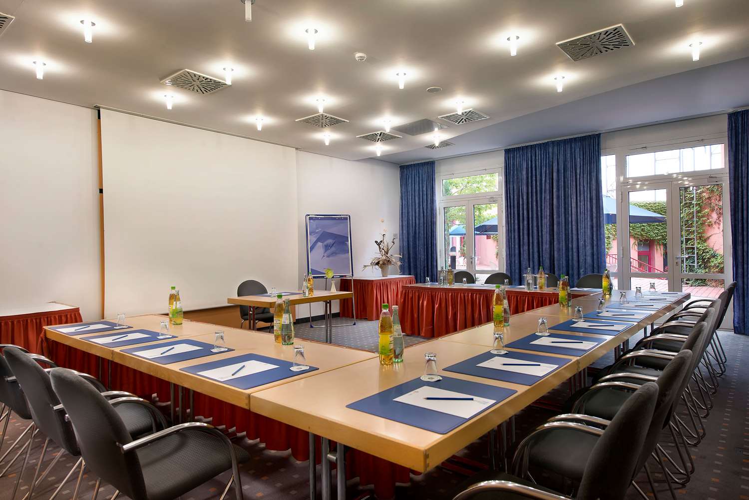 TRYP BY WYNDHAM HALLE 22/31