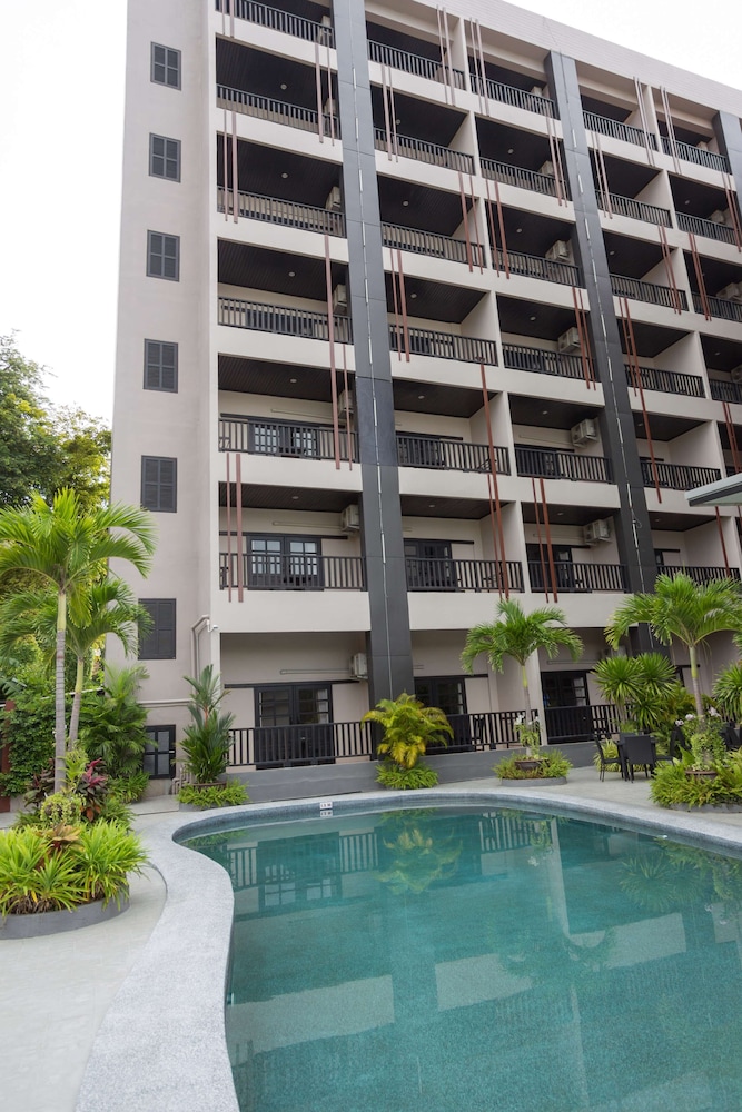 Golden Tulip Essential Pattaya 5/65