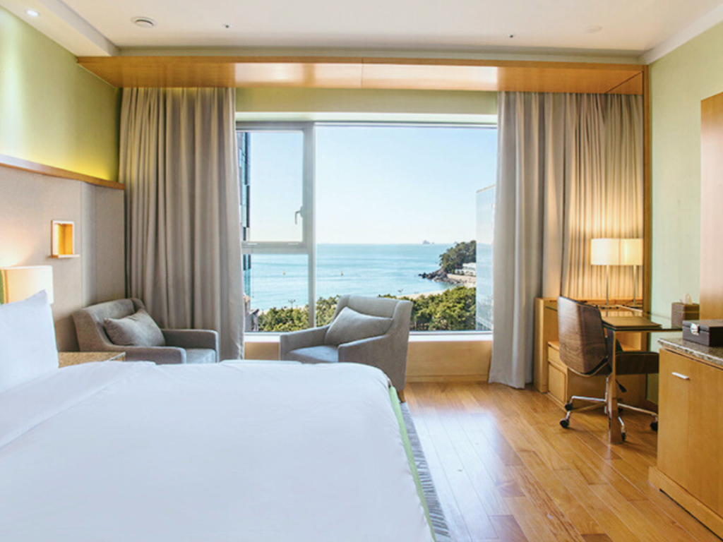 Roof Top, Deluxe, King Bed, with Pool