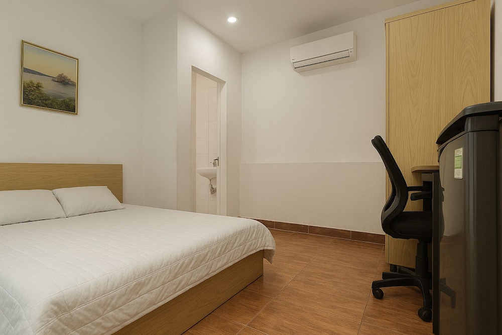 95 Lam Son Hotel 21/42