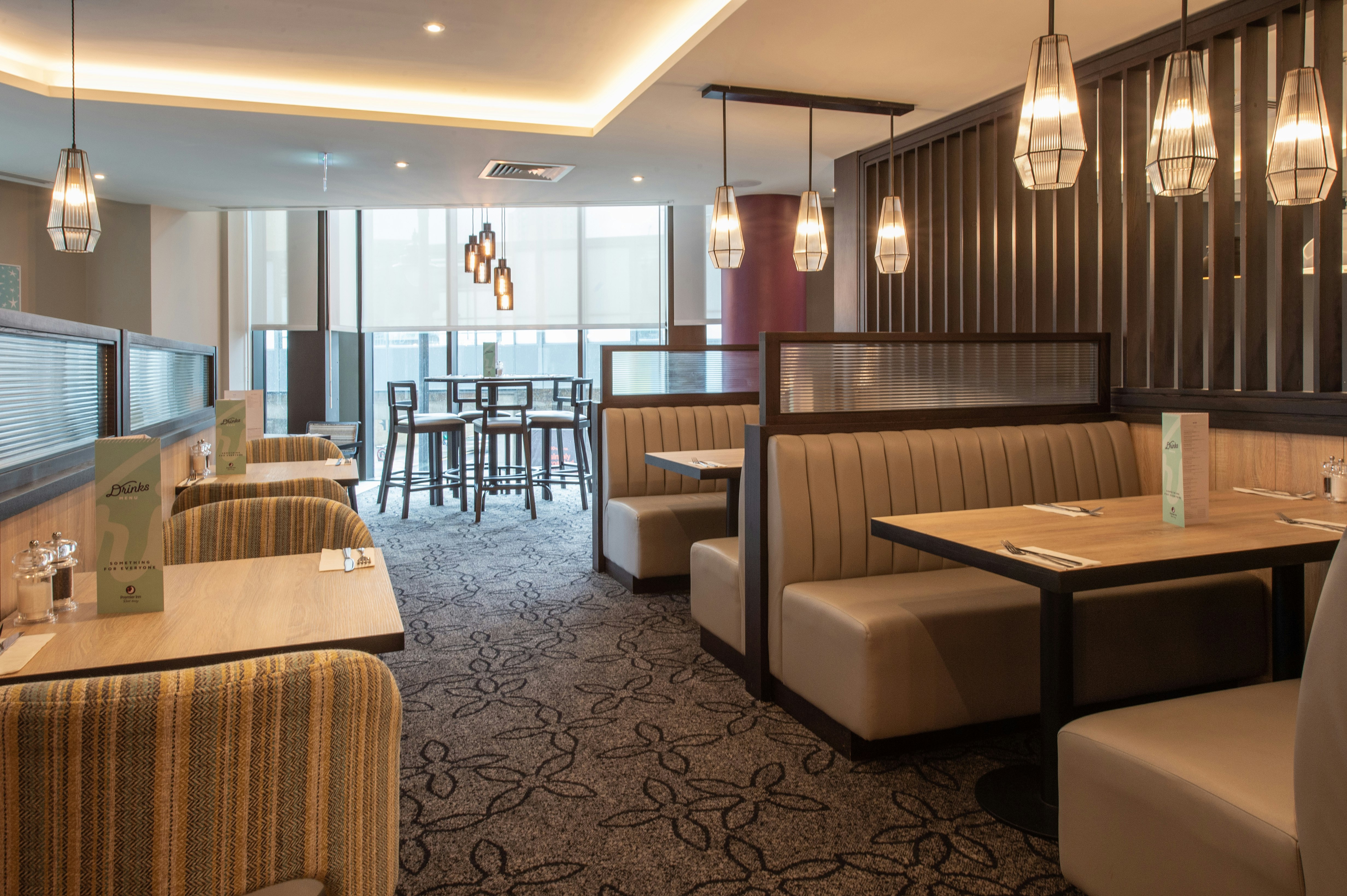 Premier Inn London Canary Wharf (Westferry) 28/33