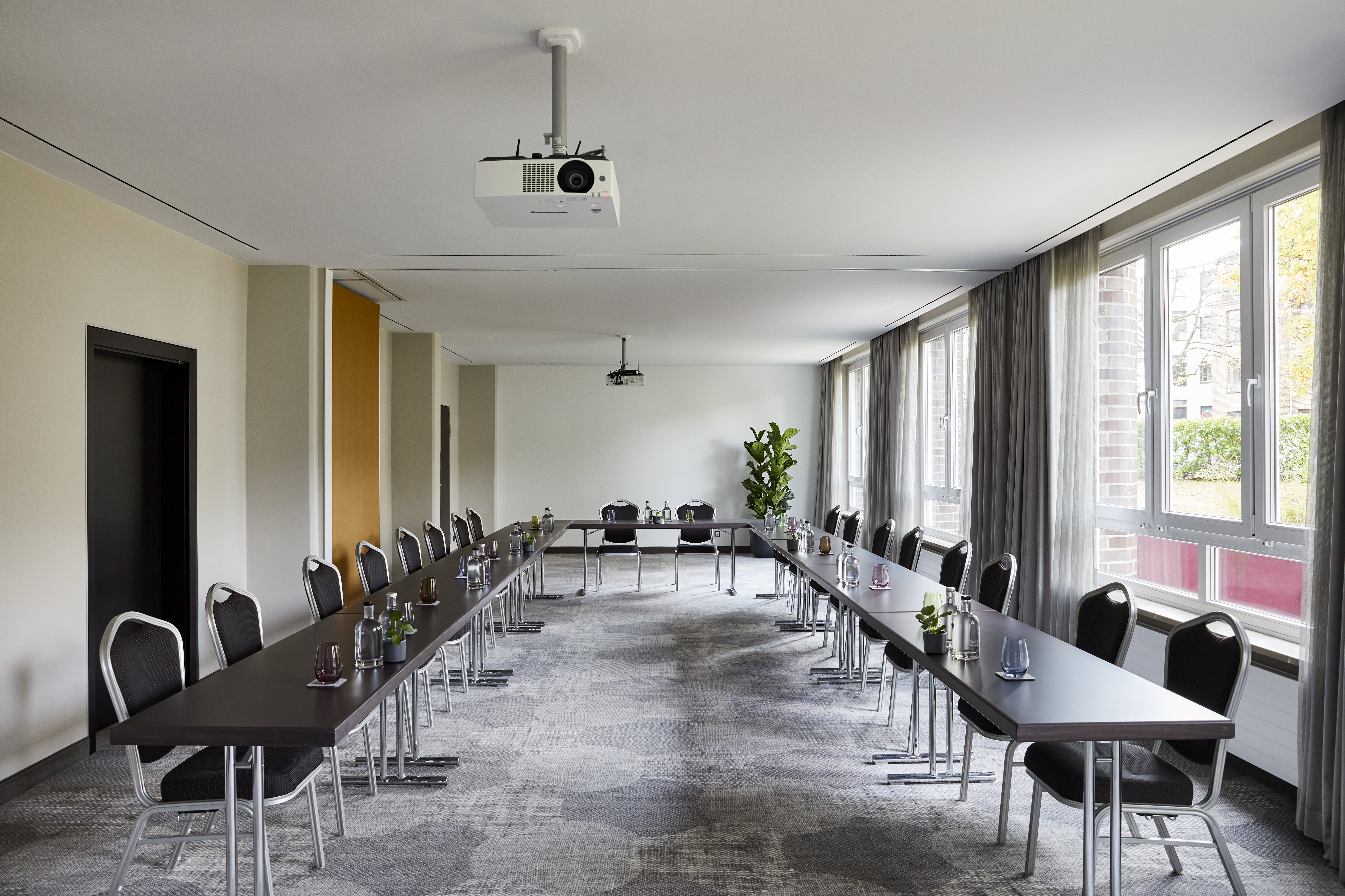 Crowne Plaza Hamburg - City Alster 72/82