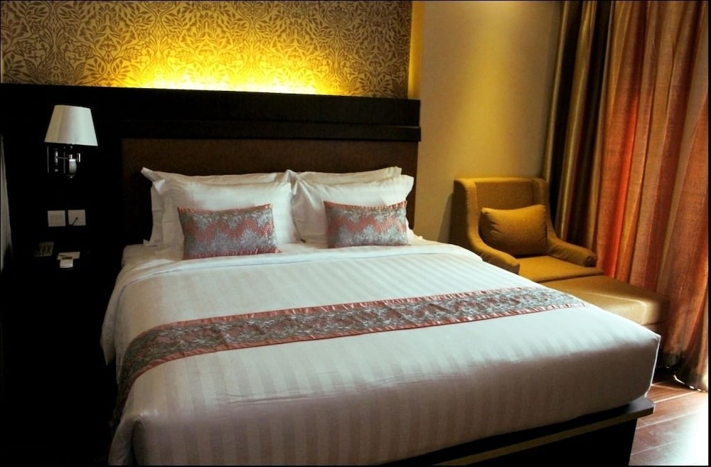 THE BELAGRI HOTEL AND CONVENTION 16/62