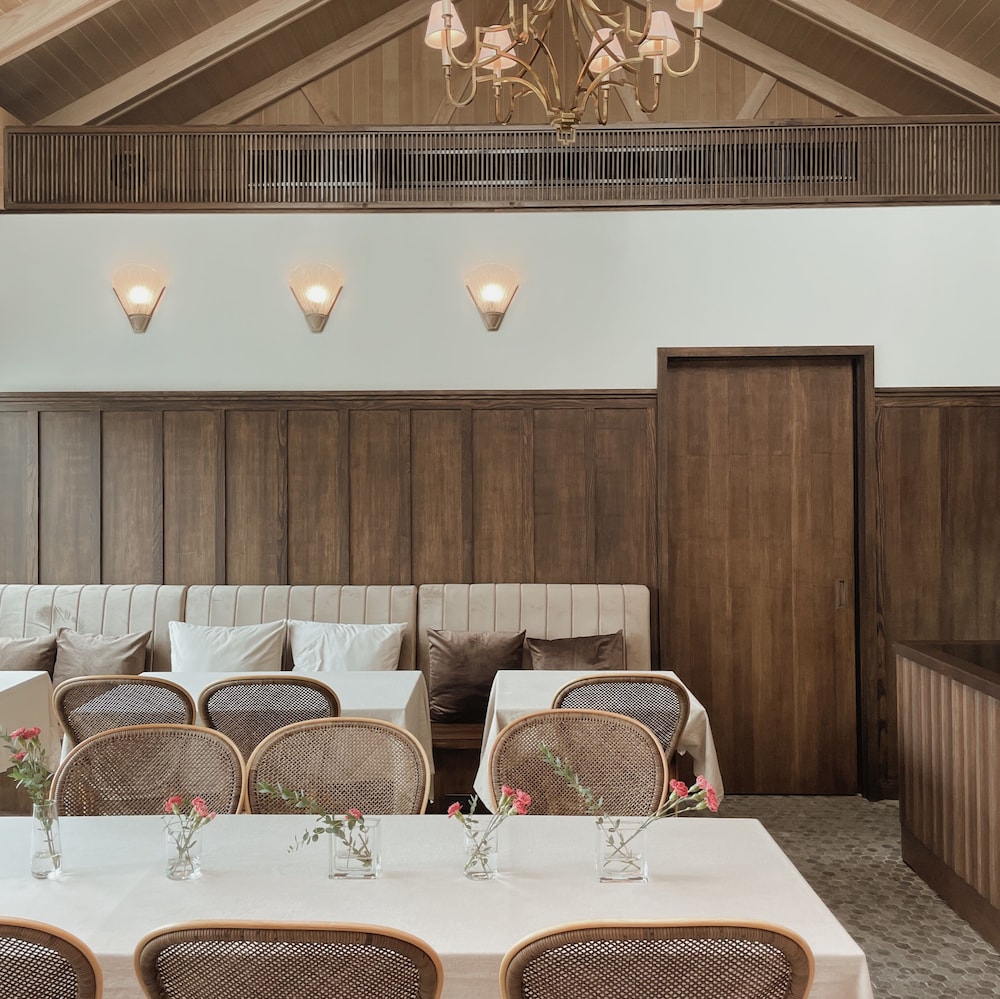 Hotel Verdigris 17/25