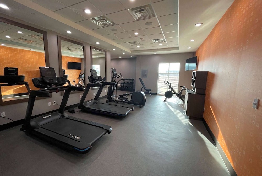 Hawthorn Extended Stay by Wyndham Sulphur (Lake Charles) 20/38