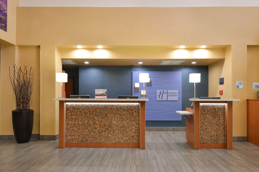 HOLIDAY INN EXPRESS FLAGSTAFF 8/63