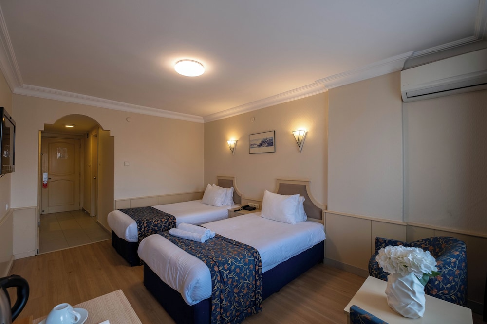 Berr Hotel 13/50