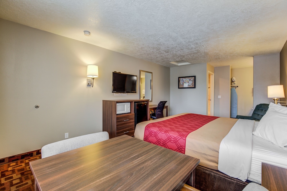 Econo Lodge St George North - Near Pioneer Park 9/33