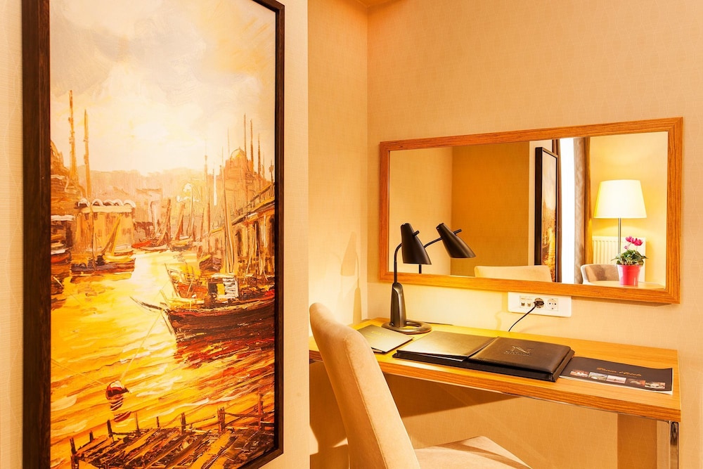Lobby at Nidya Hotel Esenyurt, ISTANBUL