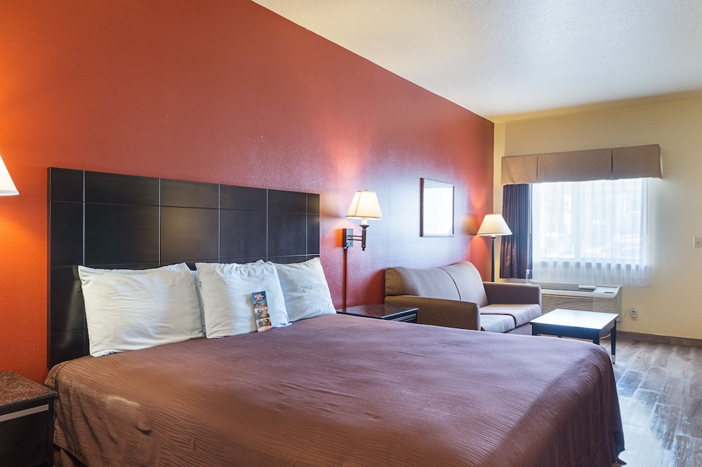 Standard, King Bed, Accessible