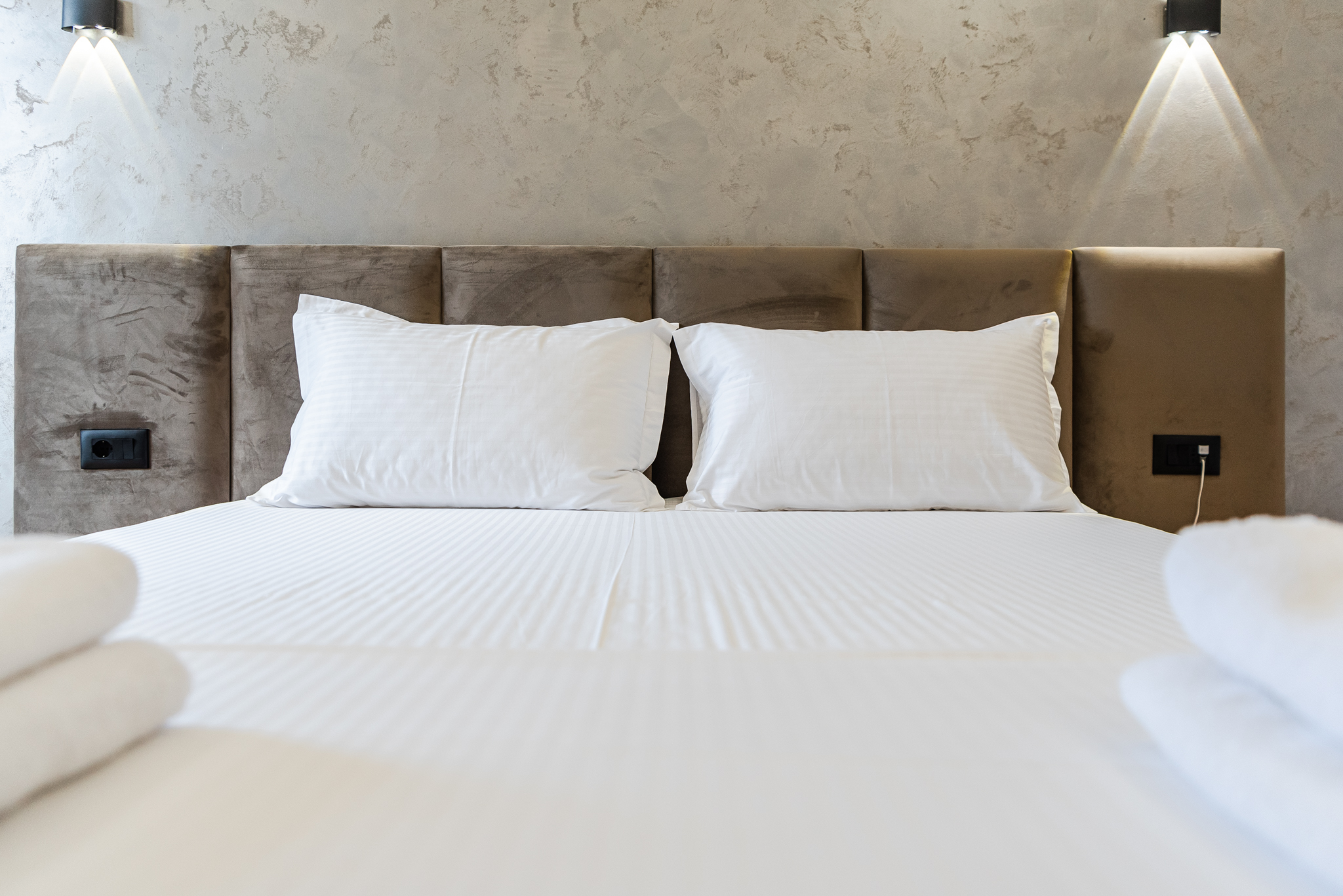 جناح جونيور بشرفة، Relax Inn Hotel 2/3