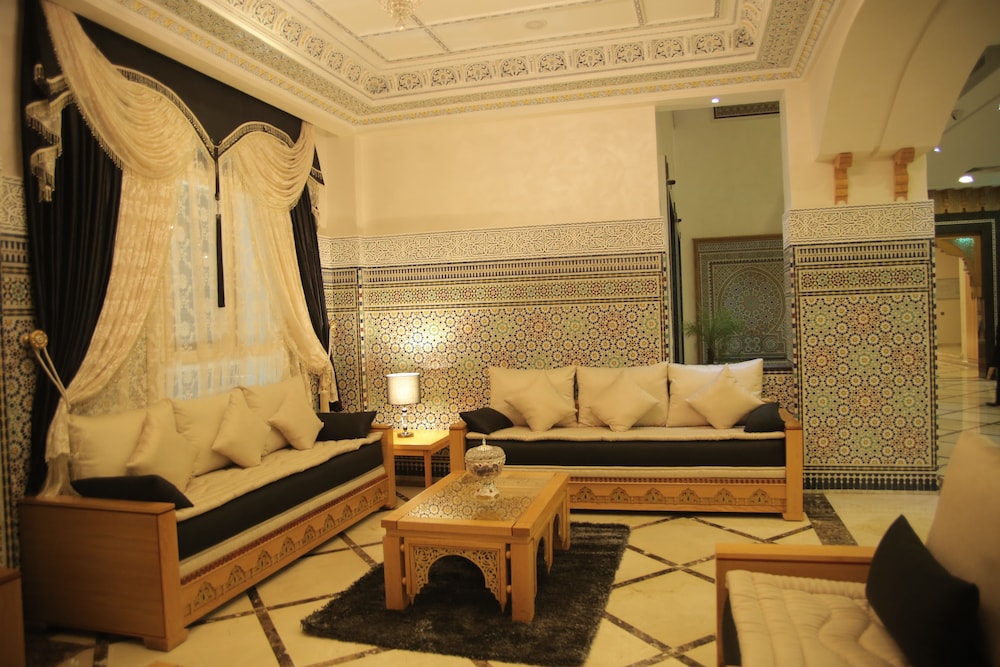HOTEL LA PALOMA 18/26