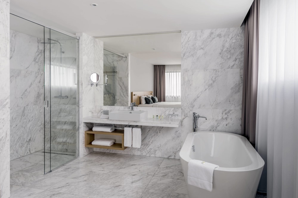 Courtyard By Marriott Brno 12/45
