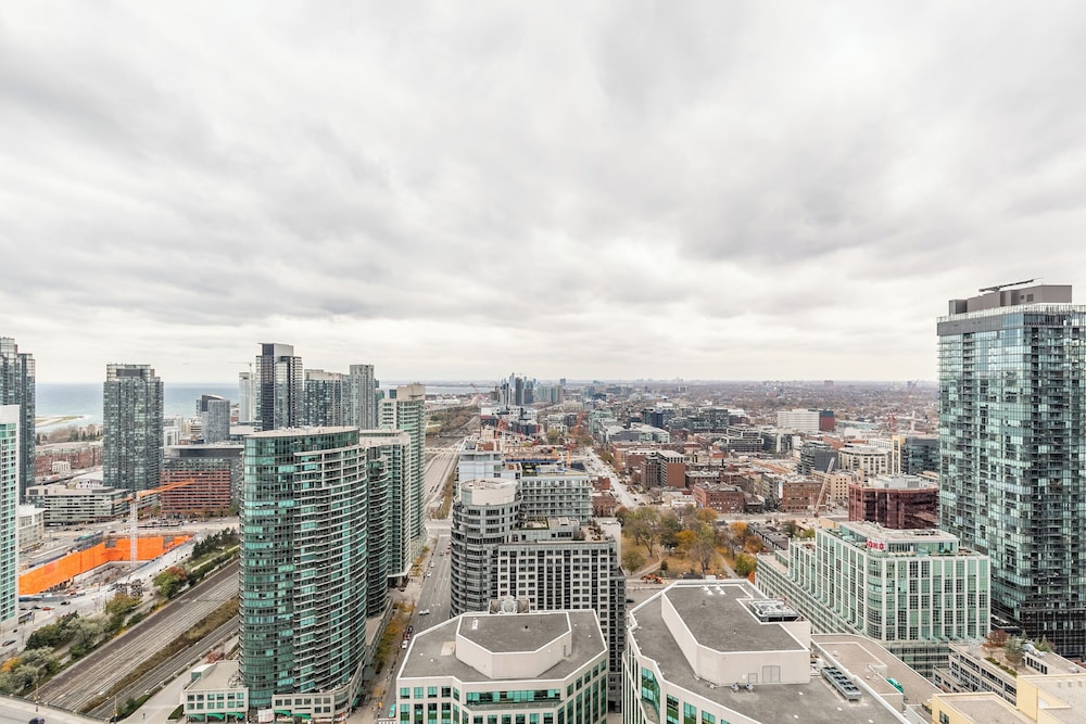 GLOBALSTAY Modern Downtown Apartment 4/46